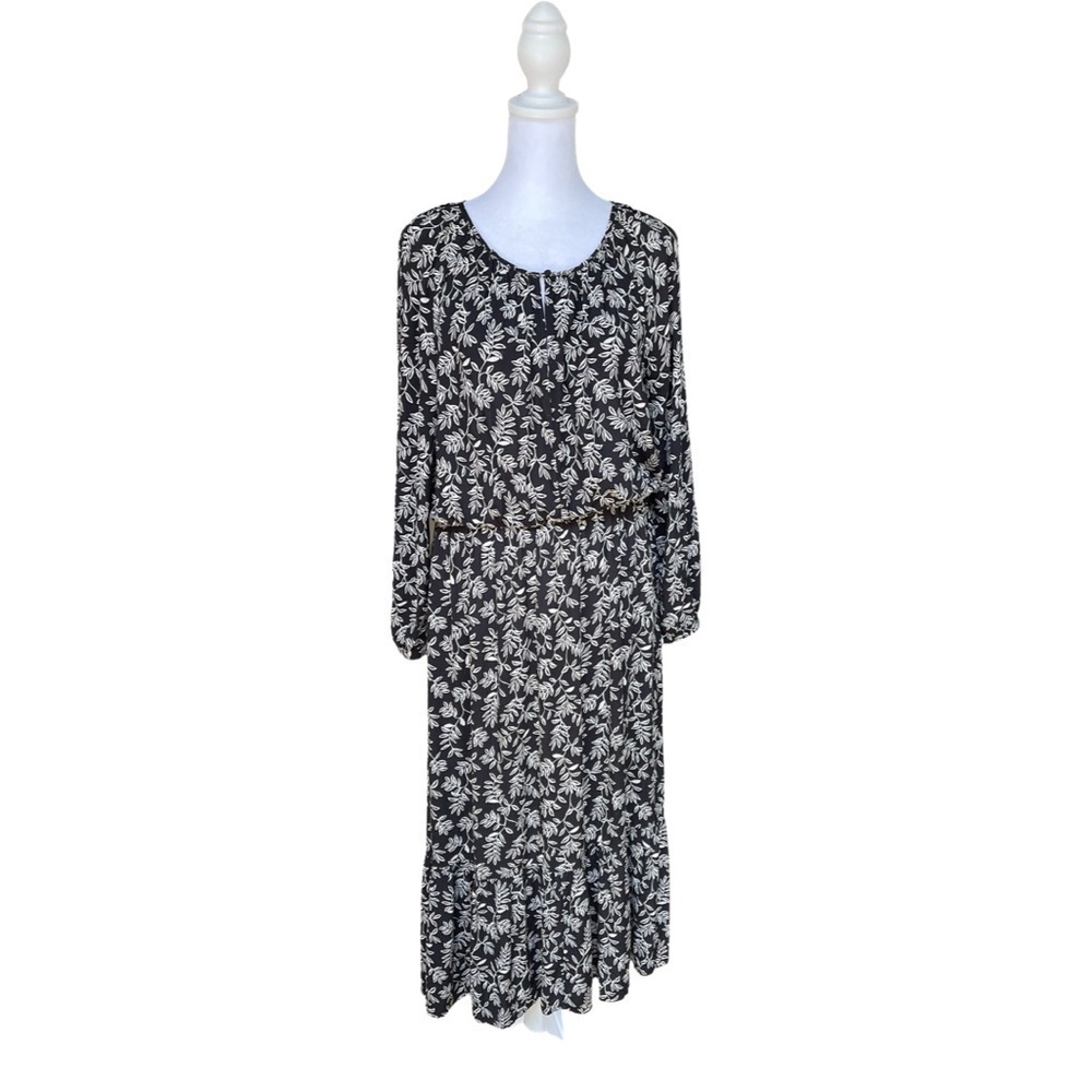 Old Navy Maxi Tiered Floral Dress Black And White Size Medium